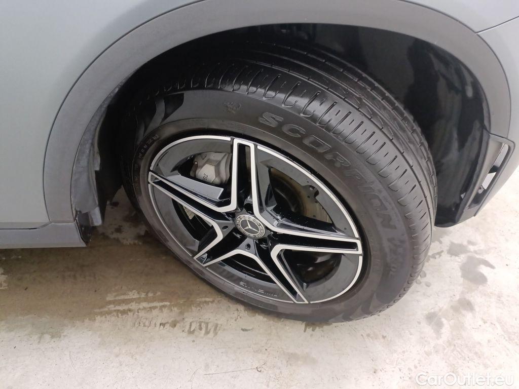Mercedes  G-Klasee Mercedes-Benz GLC Coupé GLC 300 de 4MATIC 5d #50