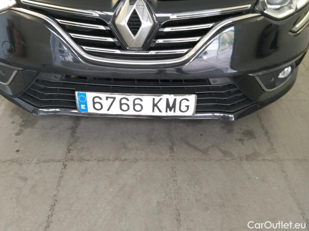  Renault  Megane RENAULT Mégane / 2015 / 5P / familiar Sp. Tourer Zen En. dCi 96kW (130CV) #26