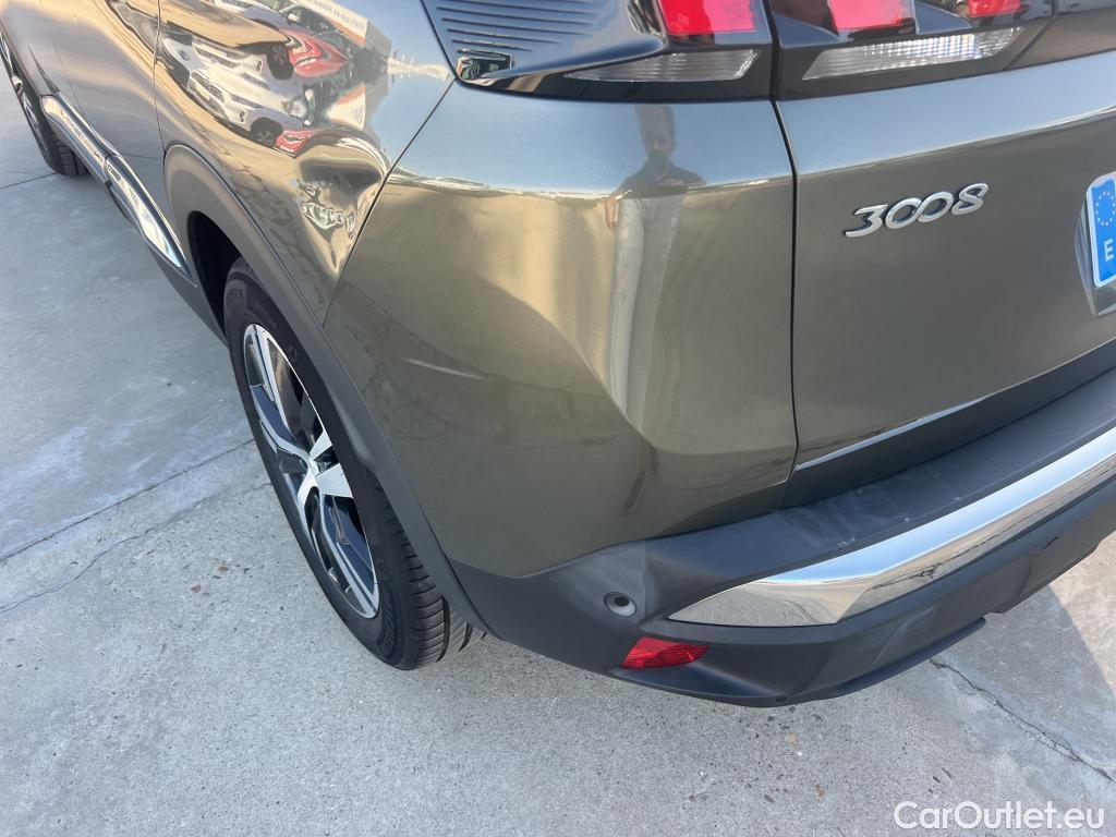  Peugeot  3008 PEUGEOT  / 2016 / 5P / todoterreno 1.5 BlueHDi 96kW (130CV) S&S Allure EAT8 #32