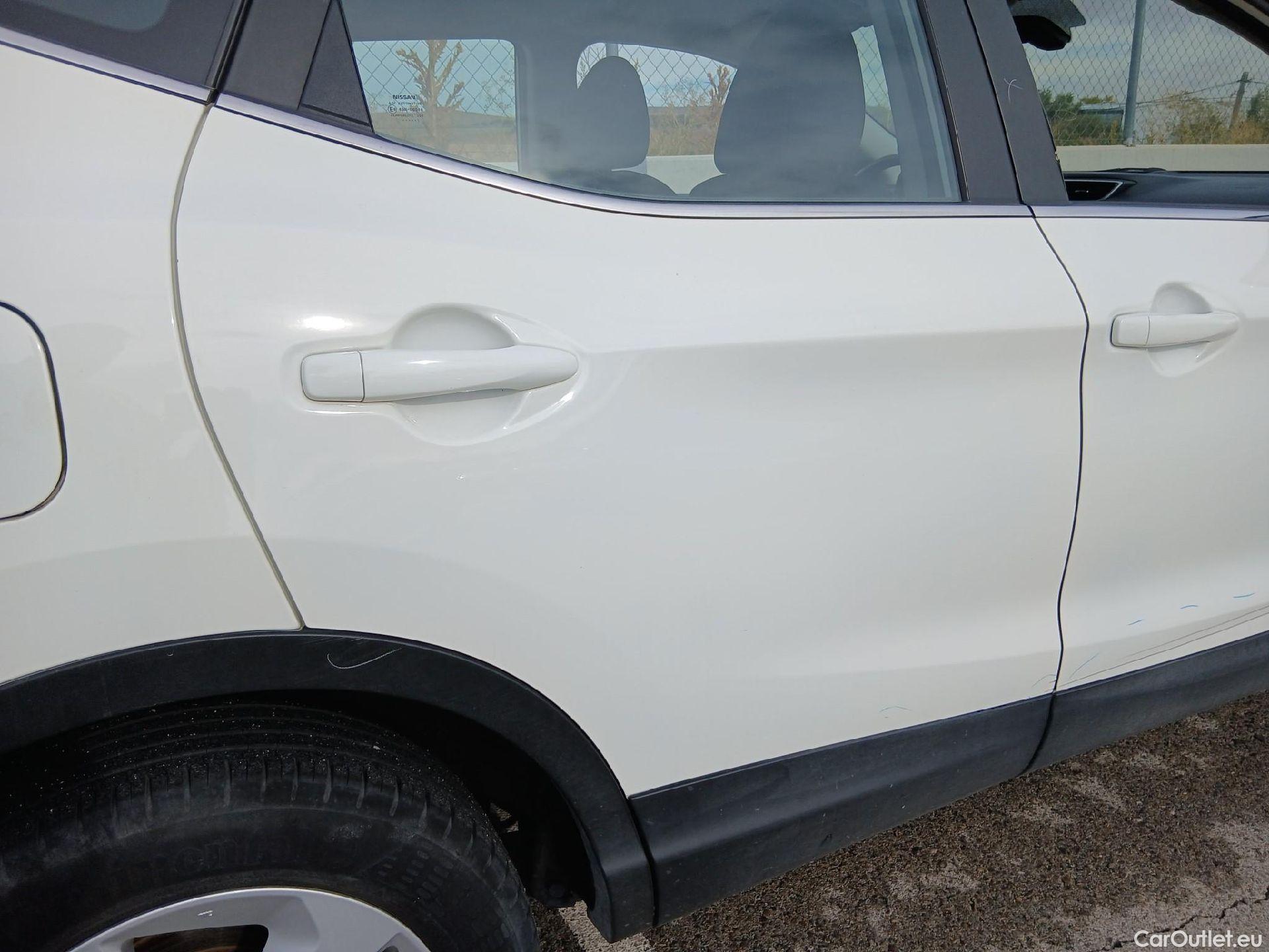  Nissan  Qashqai NISSAN  / 2017 / 5P / todoterreno DIG-T 103 kW (140 CV) E6D ACENTA #33