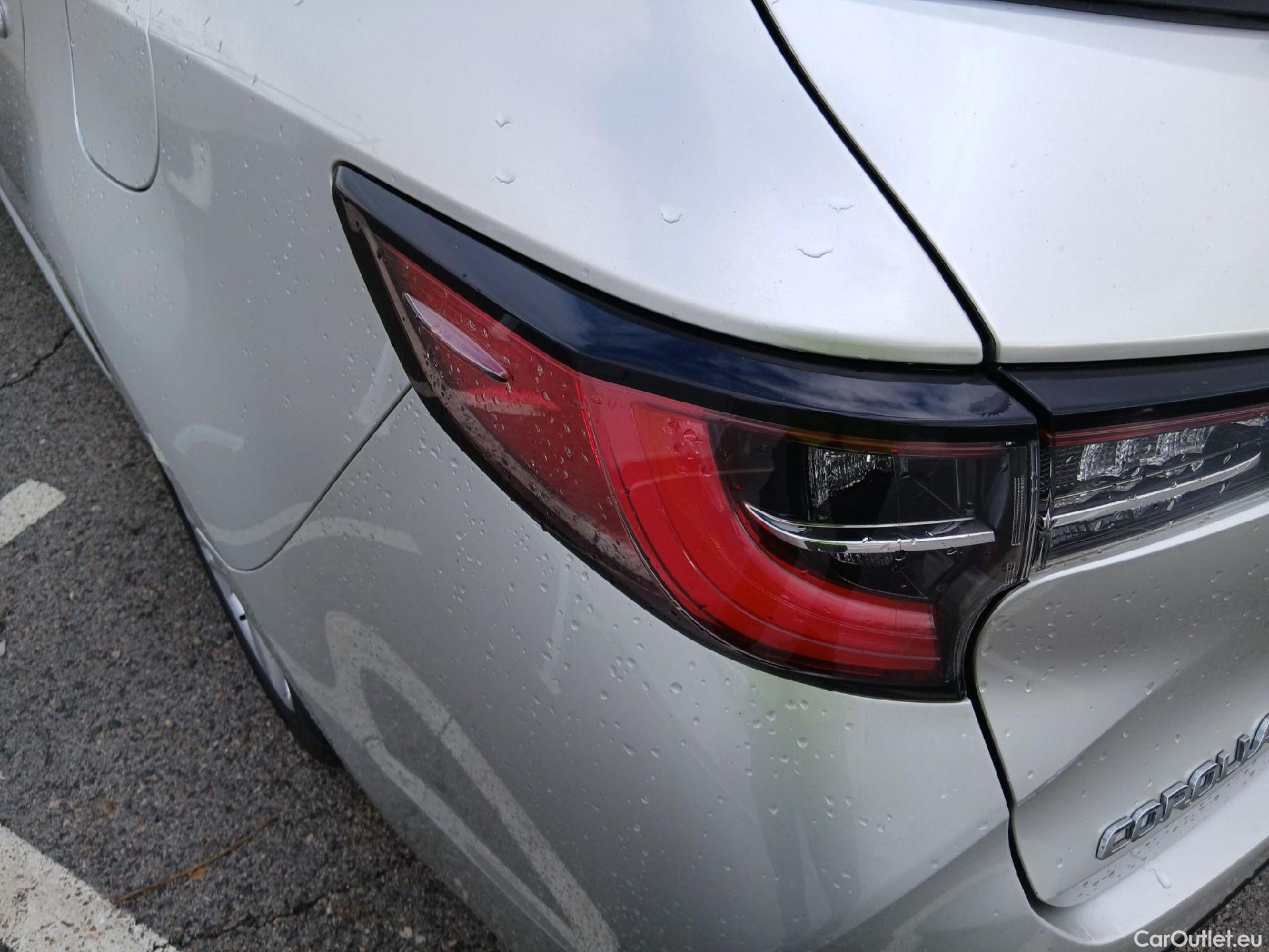  Toyota  Corolla TOYOTA  / 2019 / 5P / familiar 1.8 125H ACTIVE TECH E-CVT TOU SPORT #15