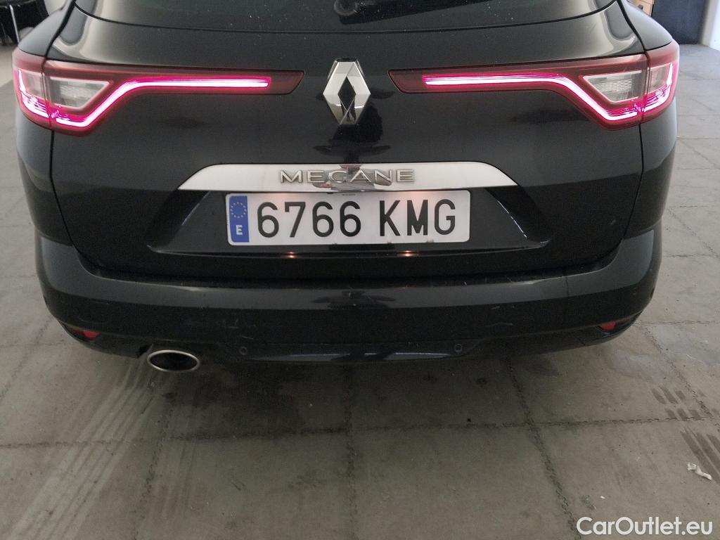  Renault  Megane RENAULT Mégane / 2015 / 5P / familiar Sp. Tourer Zen En. dCi 96kW (130CV) #22