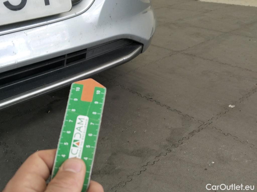  Hyundai   Ioniq HYUNDAI / 2019 / 5P / berlina con portón 1.6 GDI HEV Klass DCT #6