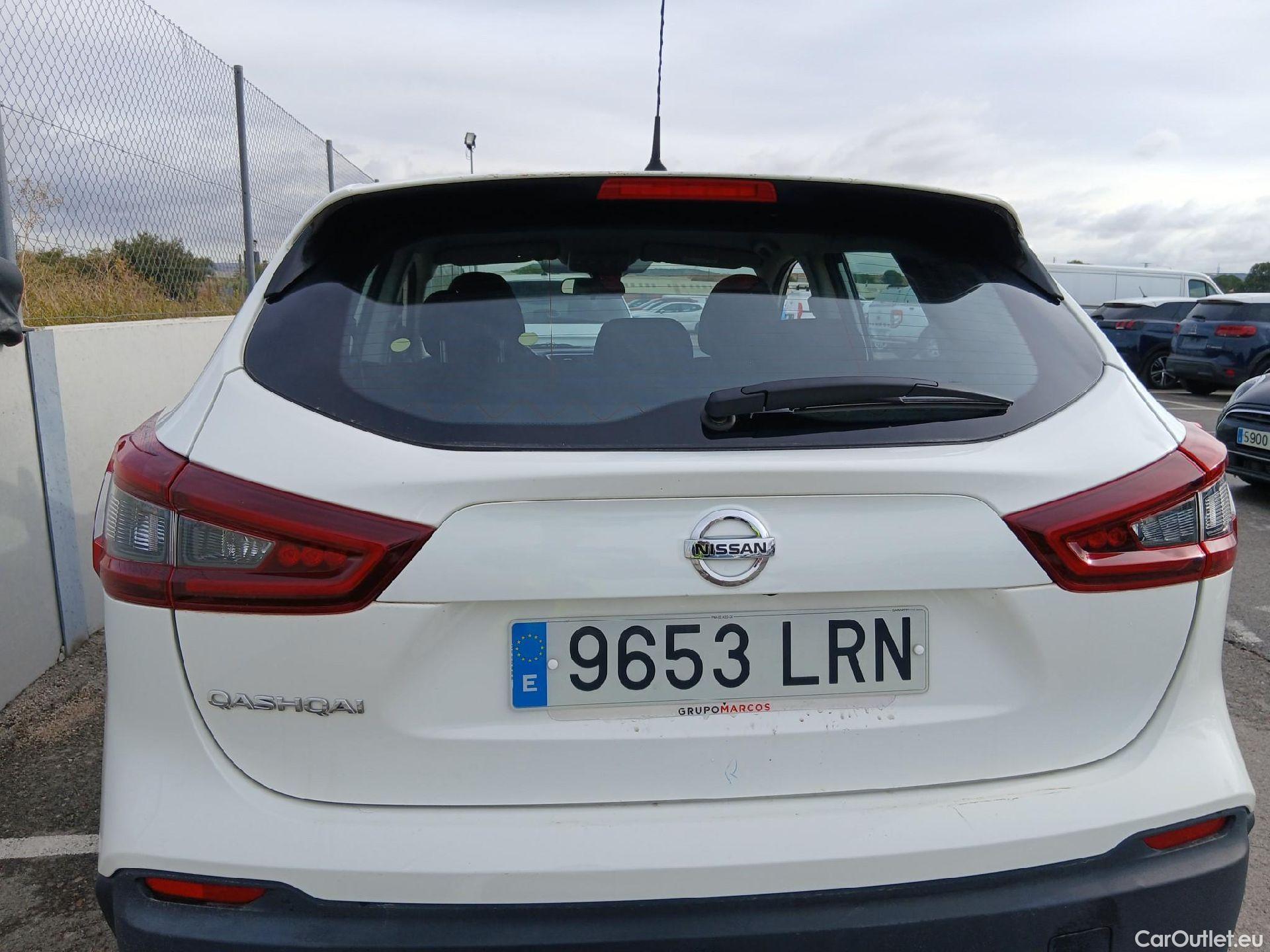  Nissan  Qashqai NISSAN  / 2017 / 5P / todoterreno DIG-T 103 kW (140 CV) E6D ACENTA #23