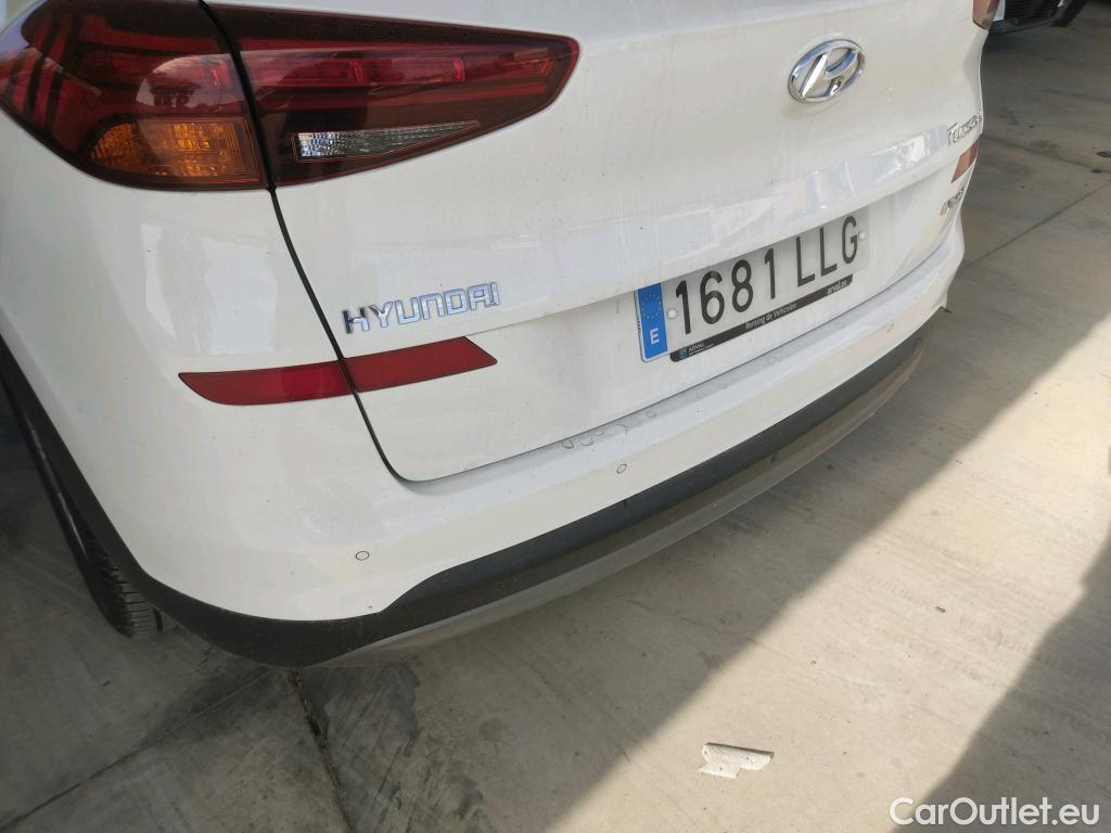  Hyundai  Tucson HYUNDAI  / 2018 / 5P / todoterreno 1.6 CRDI 85kW (116CV) 48V SLE 4X2(SP)(SL) #28