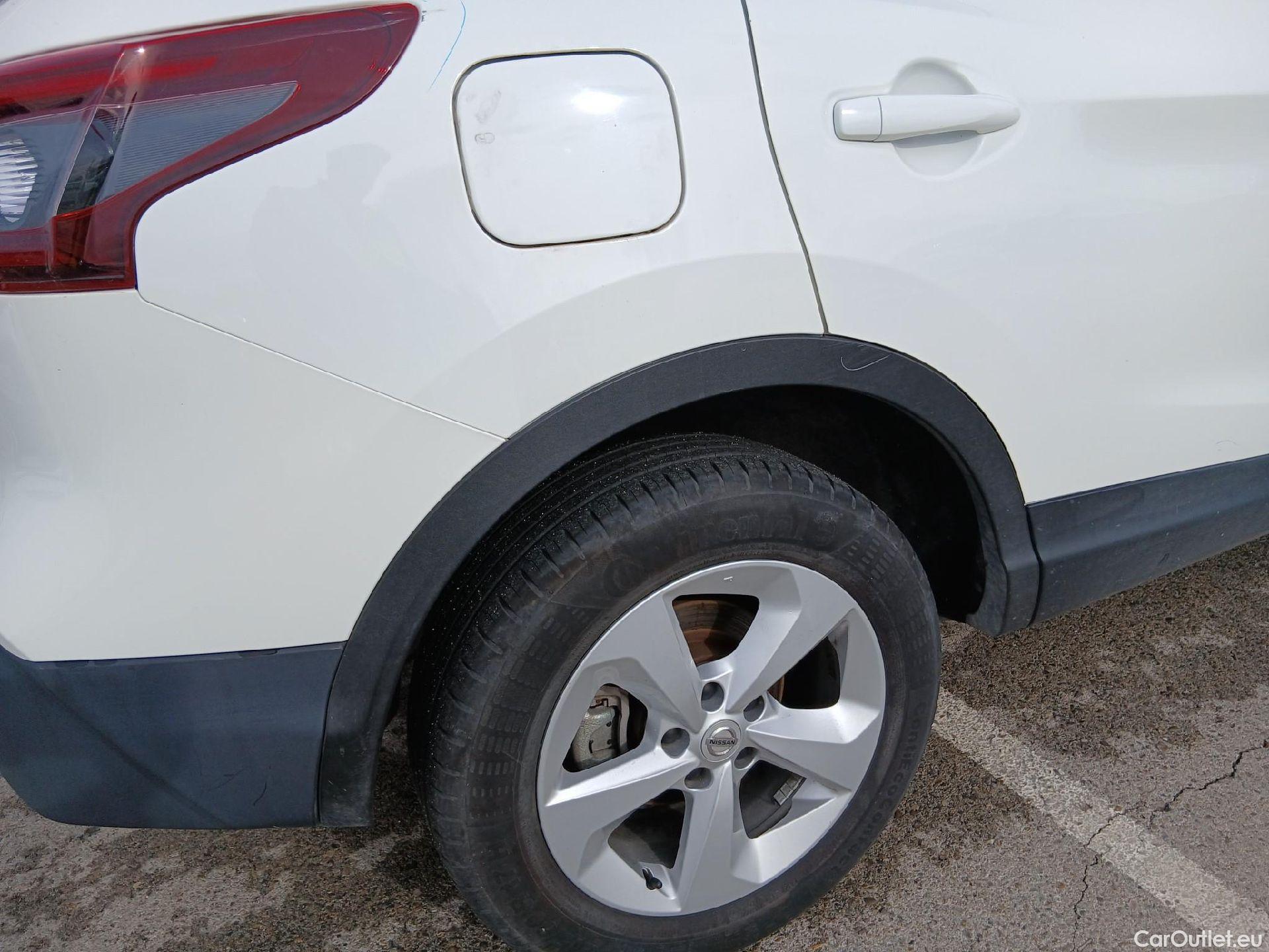  Nissan  Qashqai NISSAN  / 2017 / 5P / todoterreno DIG-T 103 kW (140 CV) E6D ACENTA #30
