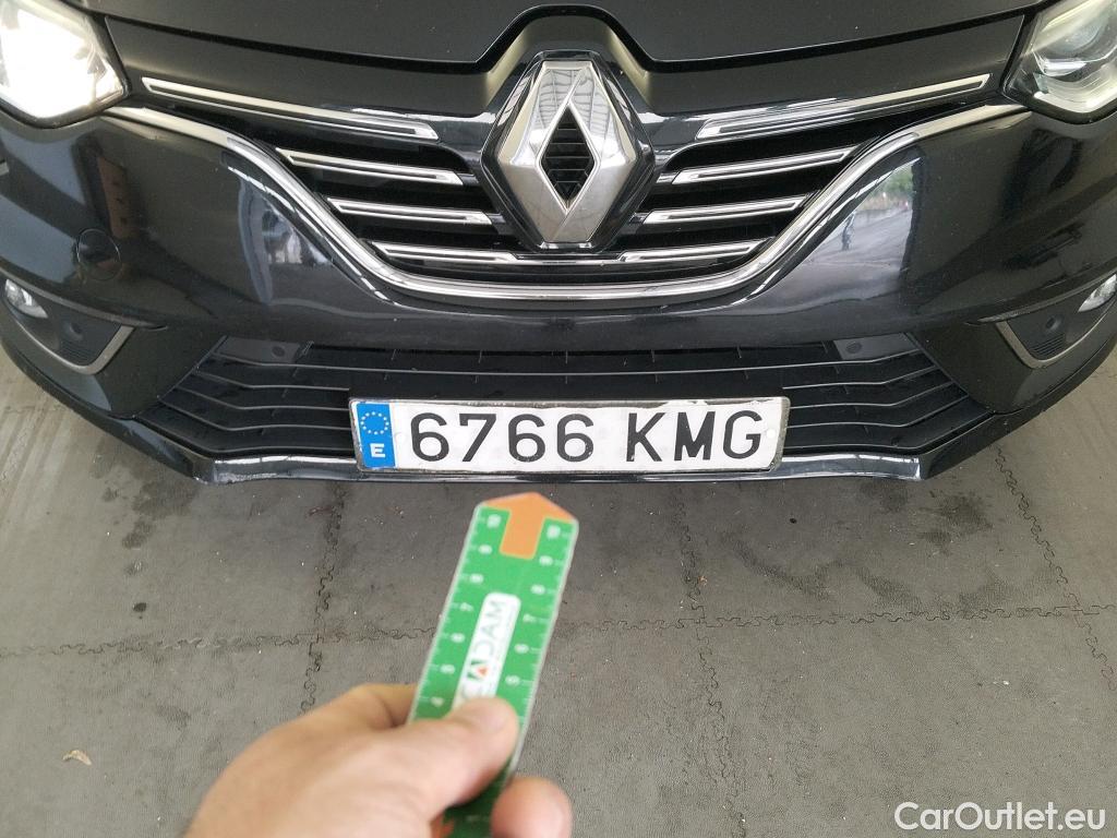  Renault  Megane RENAULT Mégane / 2015 / 5P / familiar Sp. Tourer Zen En. dCi 96kW (130CV) #27