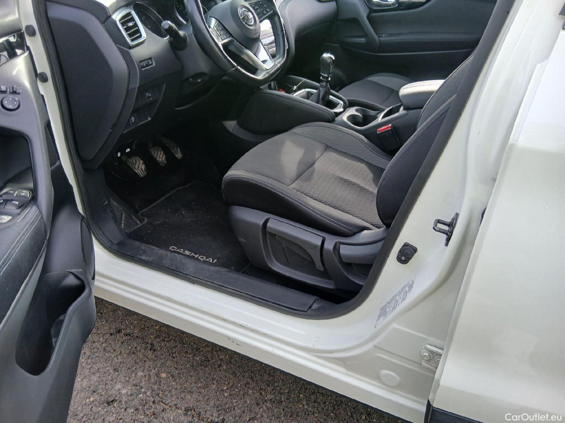  Nissan  Qashqai NISSAN  / 2017 / 5P / todoterreno DIG-T 103 kW (140 CV) E6D ACENTA #22