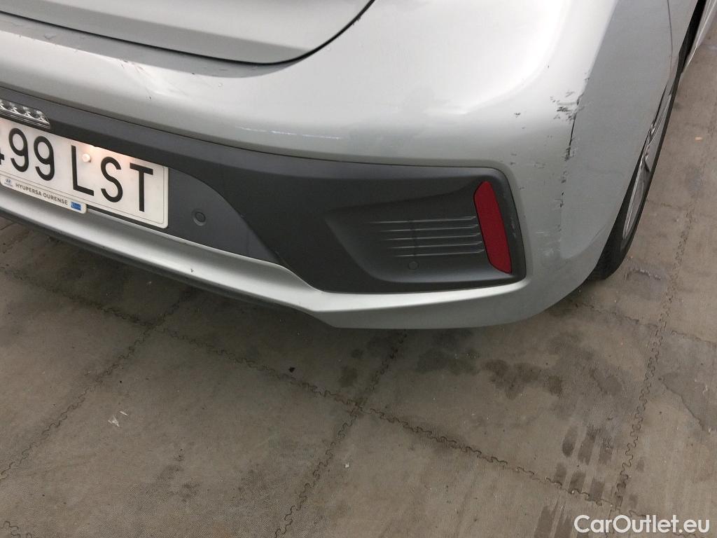  Hyundai   Ioniq HYUNDAI / 2019 / 5P / berlina con portón 1.6 GDI HEV Klass DCT #13