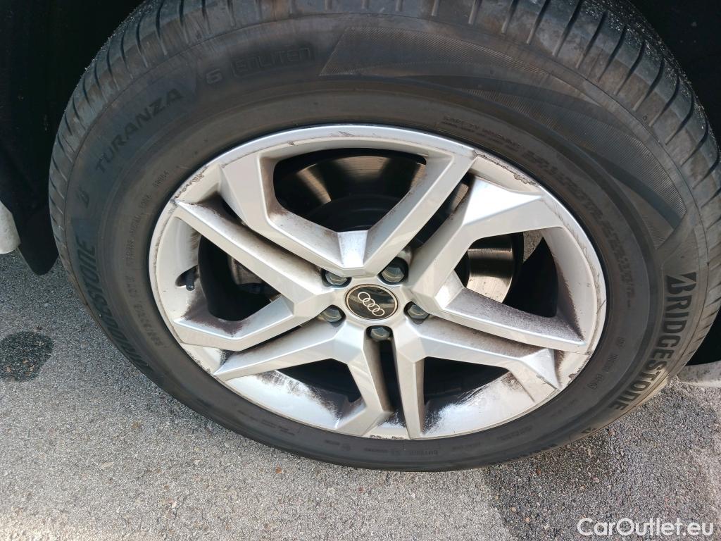  Audi  Q5 AUDI  / 2020 / 5P / todoterreno Advanced 35 TDI 120kW S tronic (AC2) #9