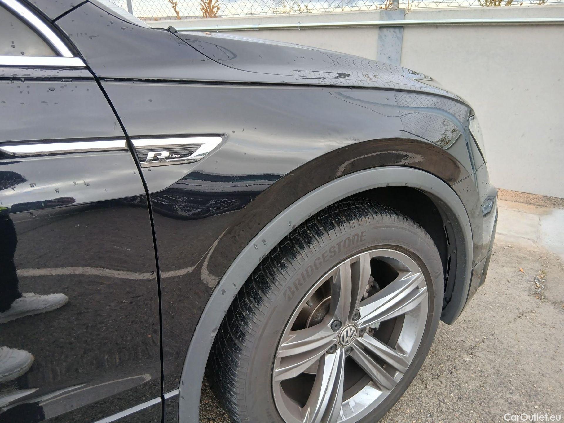  Volkswagen  Tiguan VOLKSWAGEN  / 2016 / 5P / todoterreno Advance 2.0 TDI 110kW (150CV) DSG #33