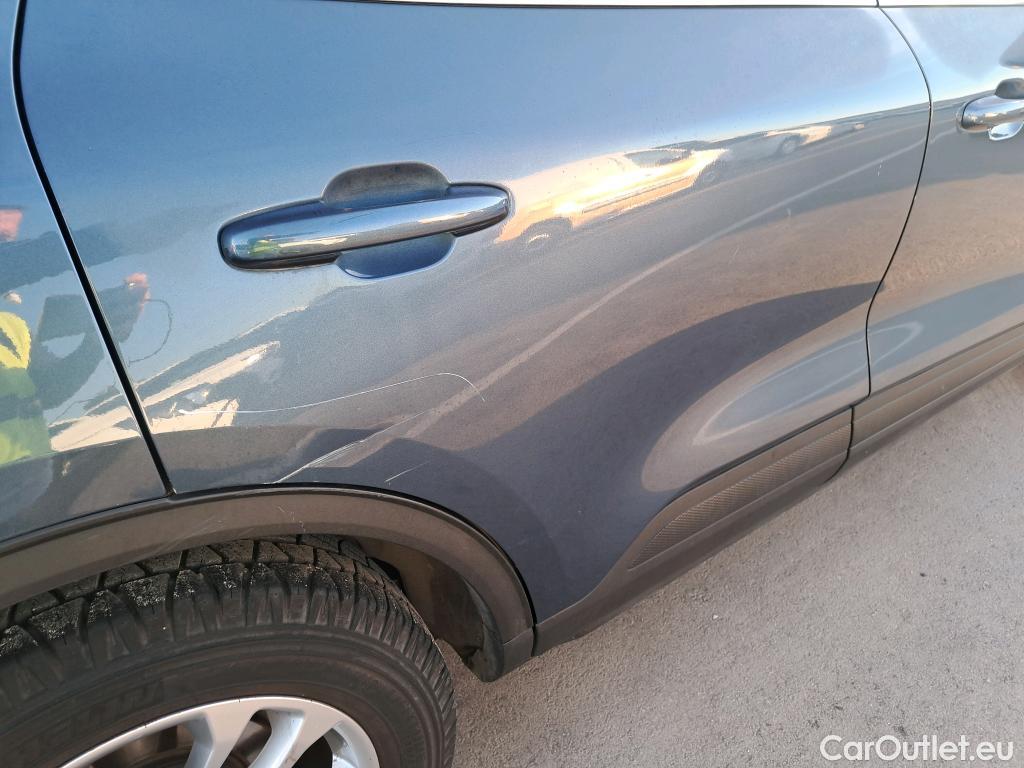  Ford  Kuga FORD  / 2019 / 5P / todoterreno Titanium 1.5 EcoBlue 88kW (120CV) #3