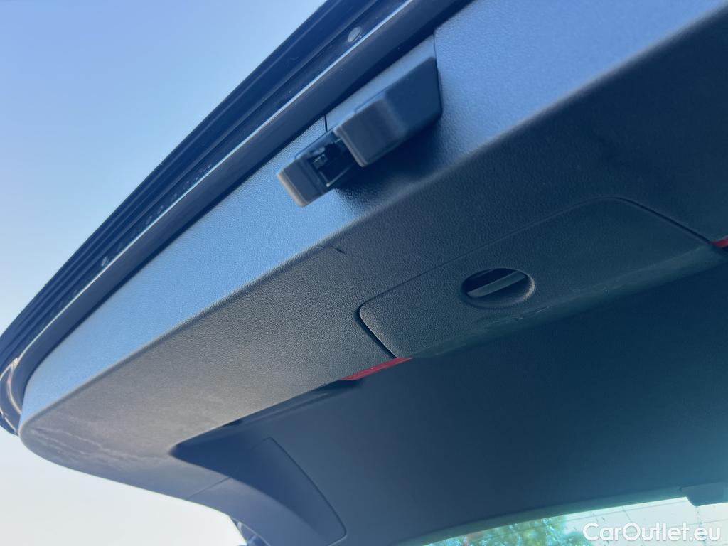  Volkswagen  Tiguan VOLKSWAGEN  / 2020 / 5P / todoterreno Life 2.0 TDI 110kW (150CV) DSG (AC2) #12