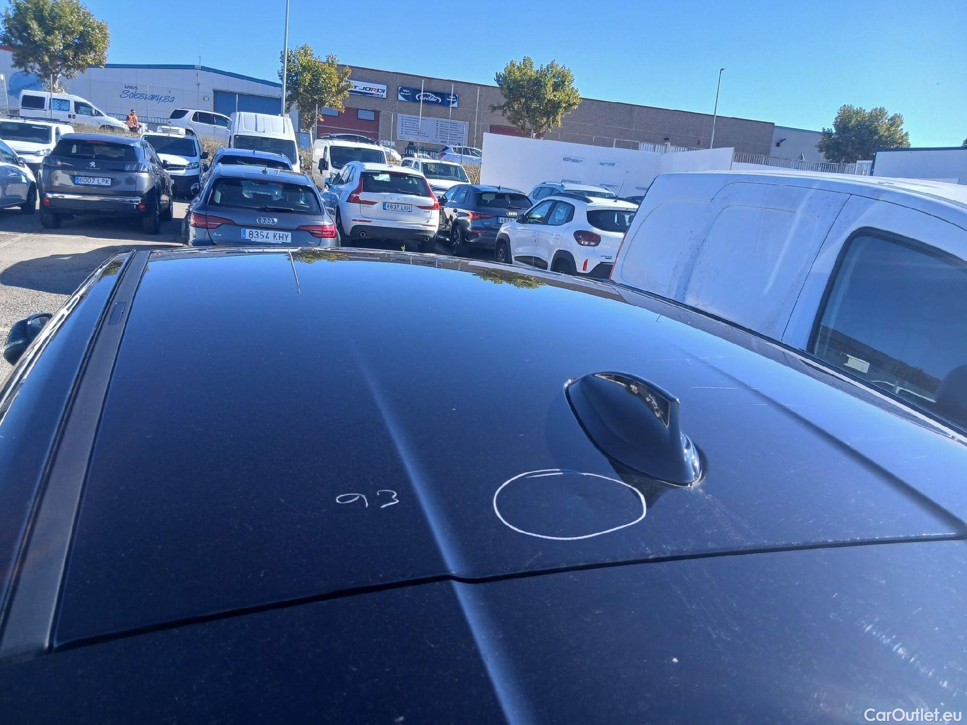  Bmw  Serie 1 BMW  / 2019 / 5P / berlina con portón 116d #26