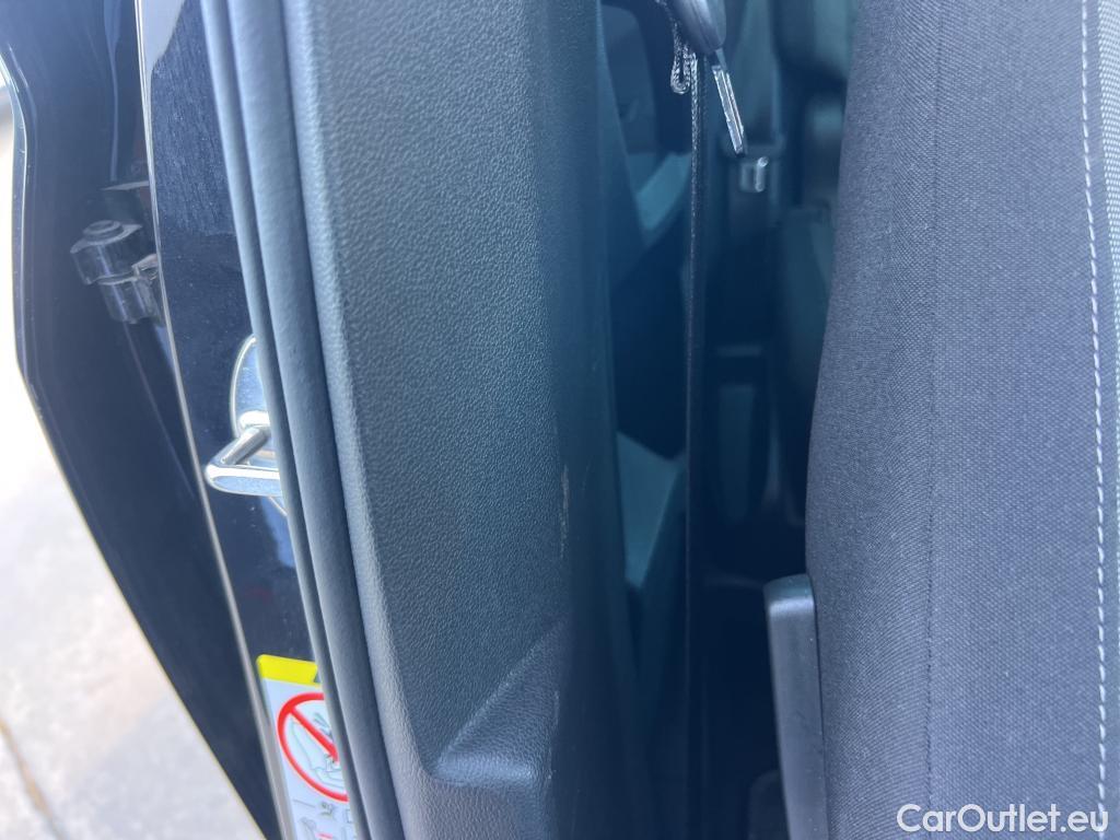 Volkswagen  Tiguan VOLKSWAGEN  / 2020 / 5P / todoterreno Life 2.0 TDI 110kW (150CV) DSG (AC2) #14