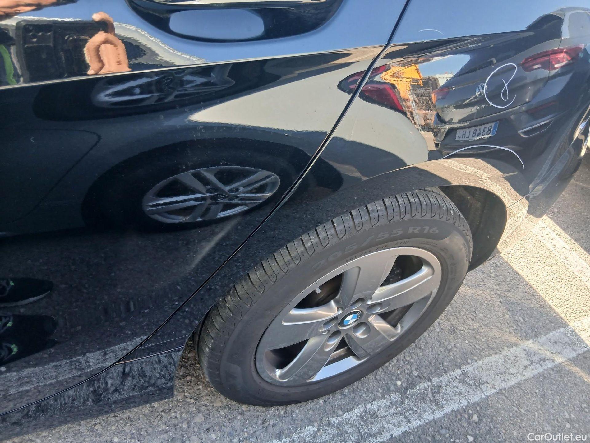  Bmw  Serie 1 BMW  / 2019 / 5P / berlina con portón 116d #13