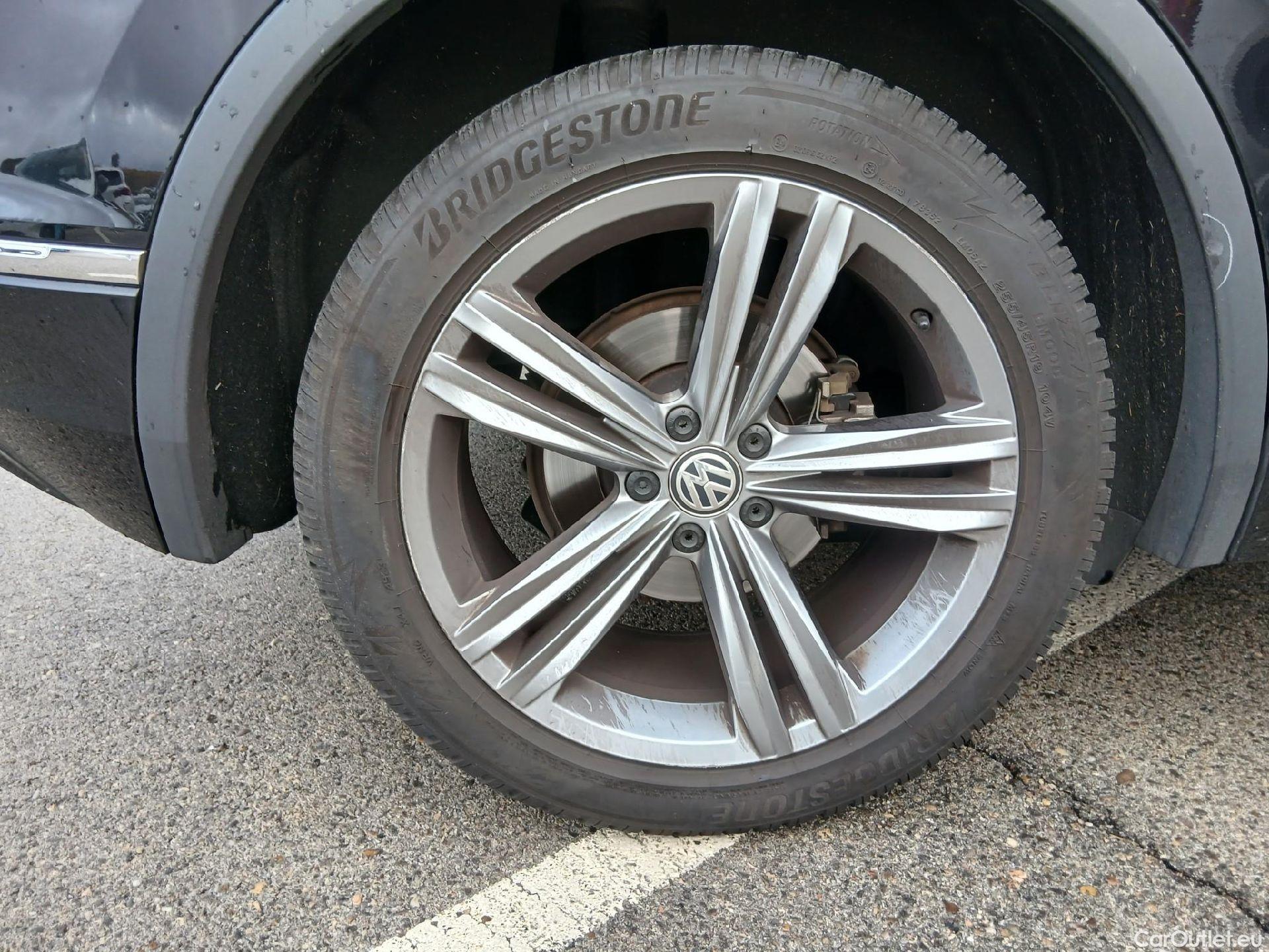  Volkswagen  Tiguan VOLKSWAGEN  / 2016 / 5P / todoterreno Advance 2.0 TDI 110kW (150CV) DSG #31