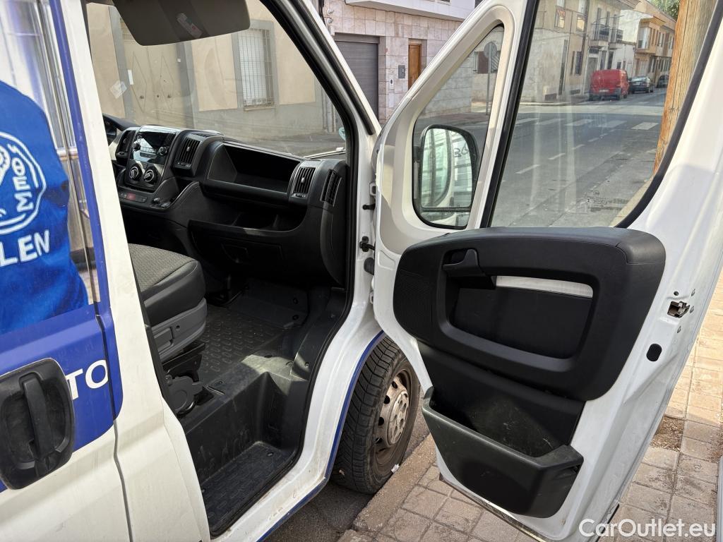 Citroen  Jumper CITROEN  / 2014 / 4P / furgón BlueHDi 103KW (140CV) Furgón 33L2H1  #58