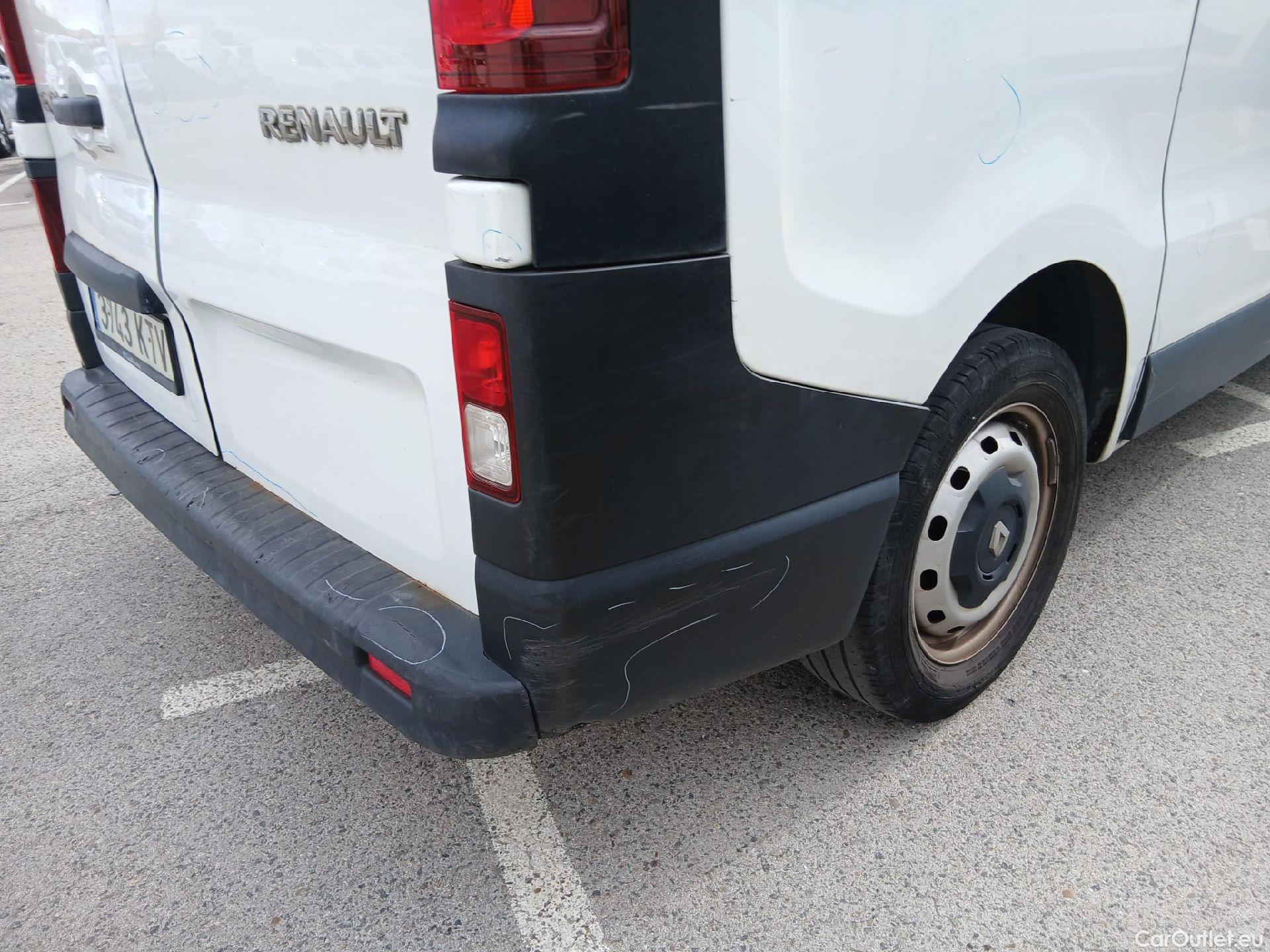  Renault  Trafic  III Furgón L1H1 2 7t 1.6 dCi 120CV MT6 E6 #32