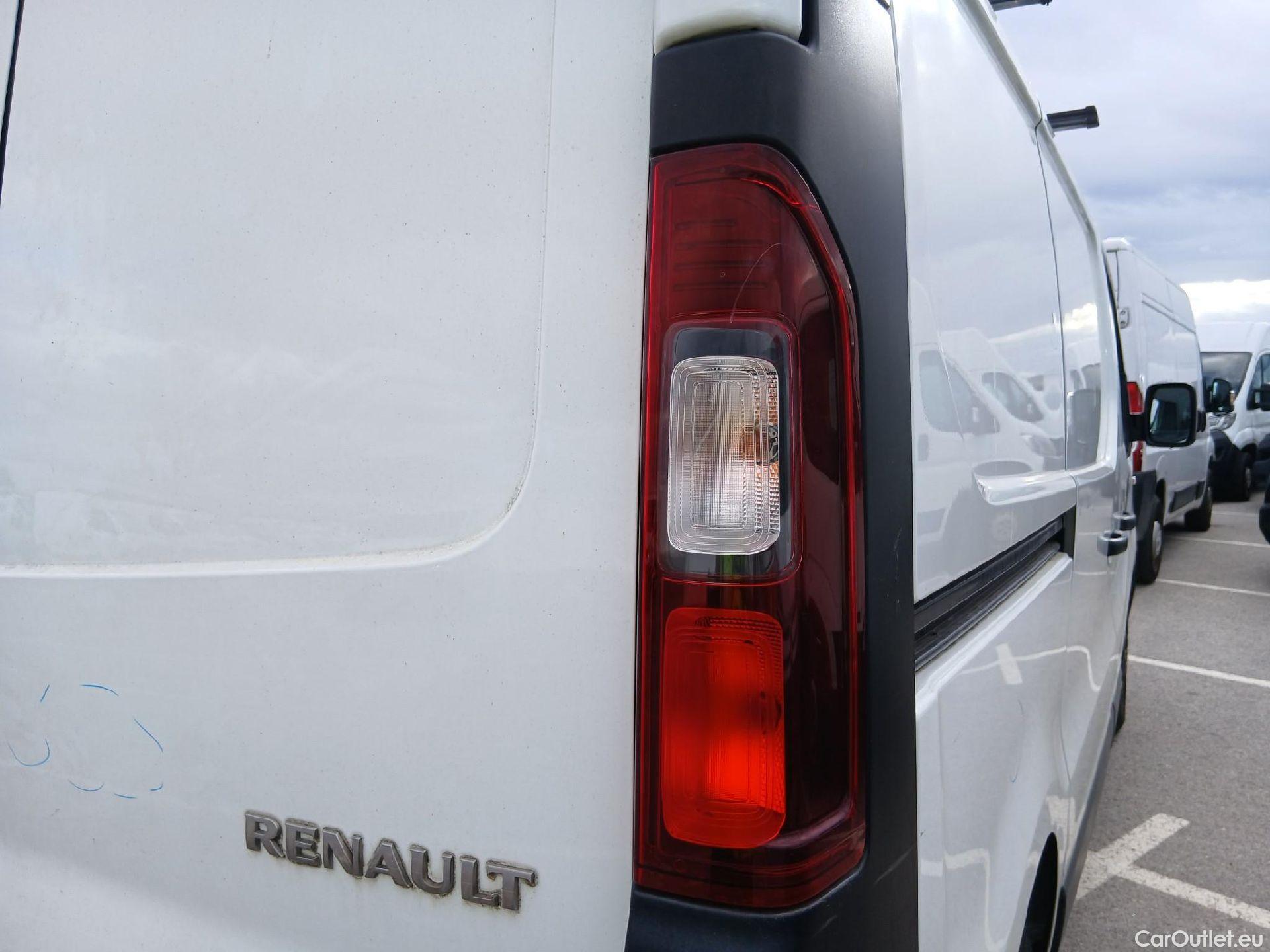  Renault  Trafic  III Furgón L1H1 2 7t 1.6 dCi 120CV MT6 E6 #34
