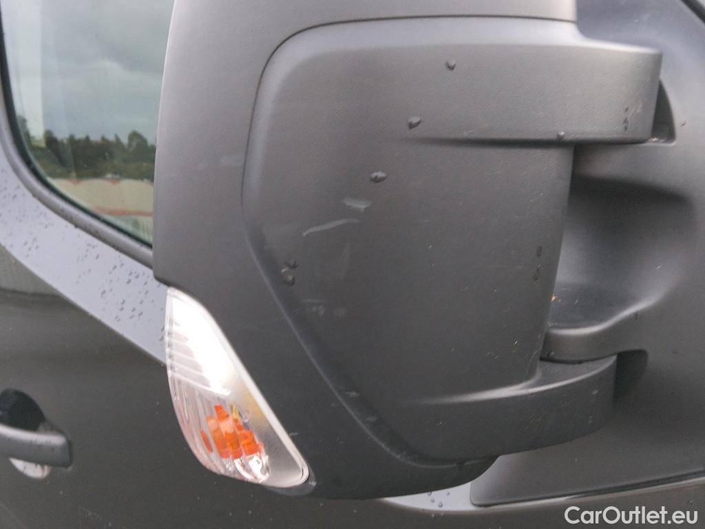  Nissan  NV400 NISSAN  / 2011 / 4P / furgón L3H2 3,5T 2.3dCi 99kW FWD Comfort #28