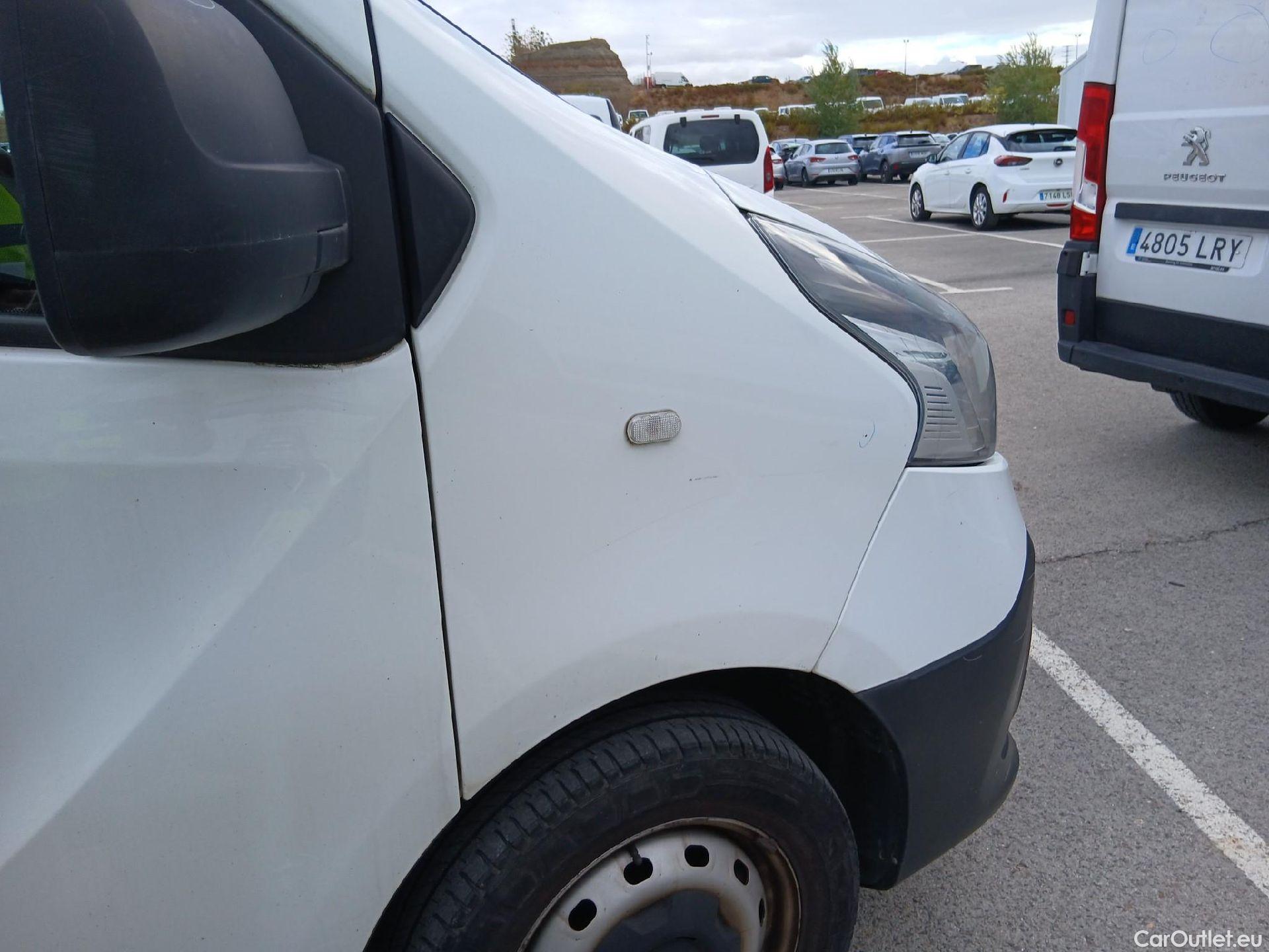  Renault  Trafic  III Furgón L1H1 2 7t 1.6 dCi 120CV MT6 E6 #61