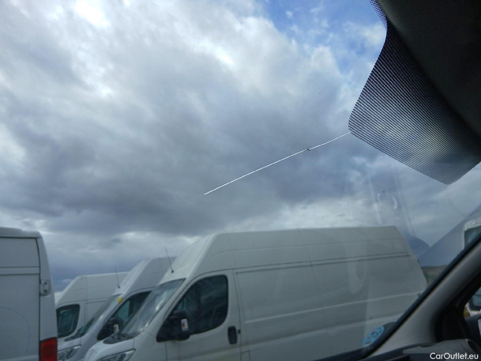  Renault  Trafic  III Furgón L1H1 2 7t 1.6 dCi 120CV MT6 E6 #3