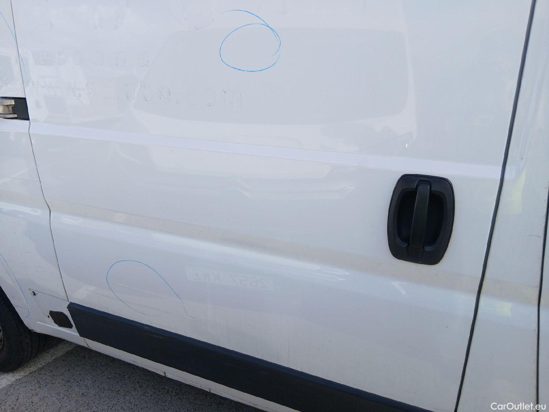  Peugeot  Boxer  Furgón Techo Elevado 333 L2H2 Pro BlueHDi 120 Stop&Start HDi #64
