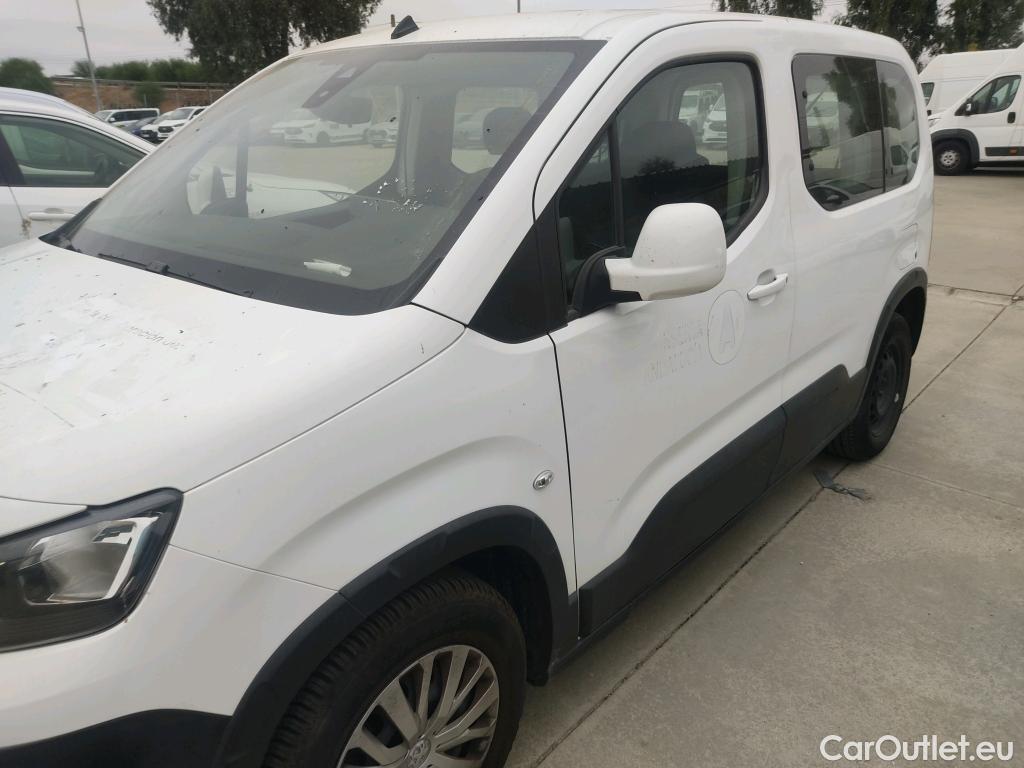 Peugeot  RIFTER PEUGEOT  / 2018 / 4P / combi Active Standard BlueHDi 73kW (IND) (AC2) #17