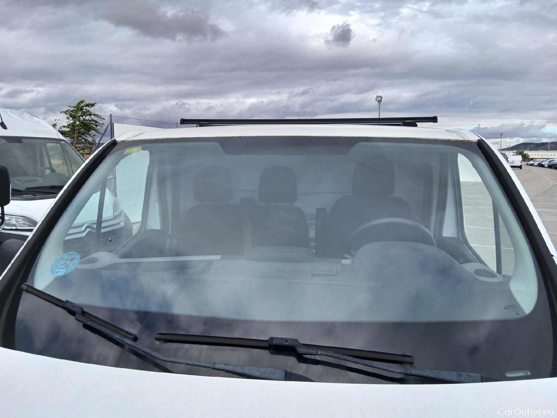  Renault  Trafic  III Furgón L1H1 2 7t 1.6 dCi 120CV MT6 E6 #1