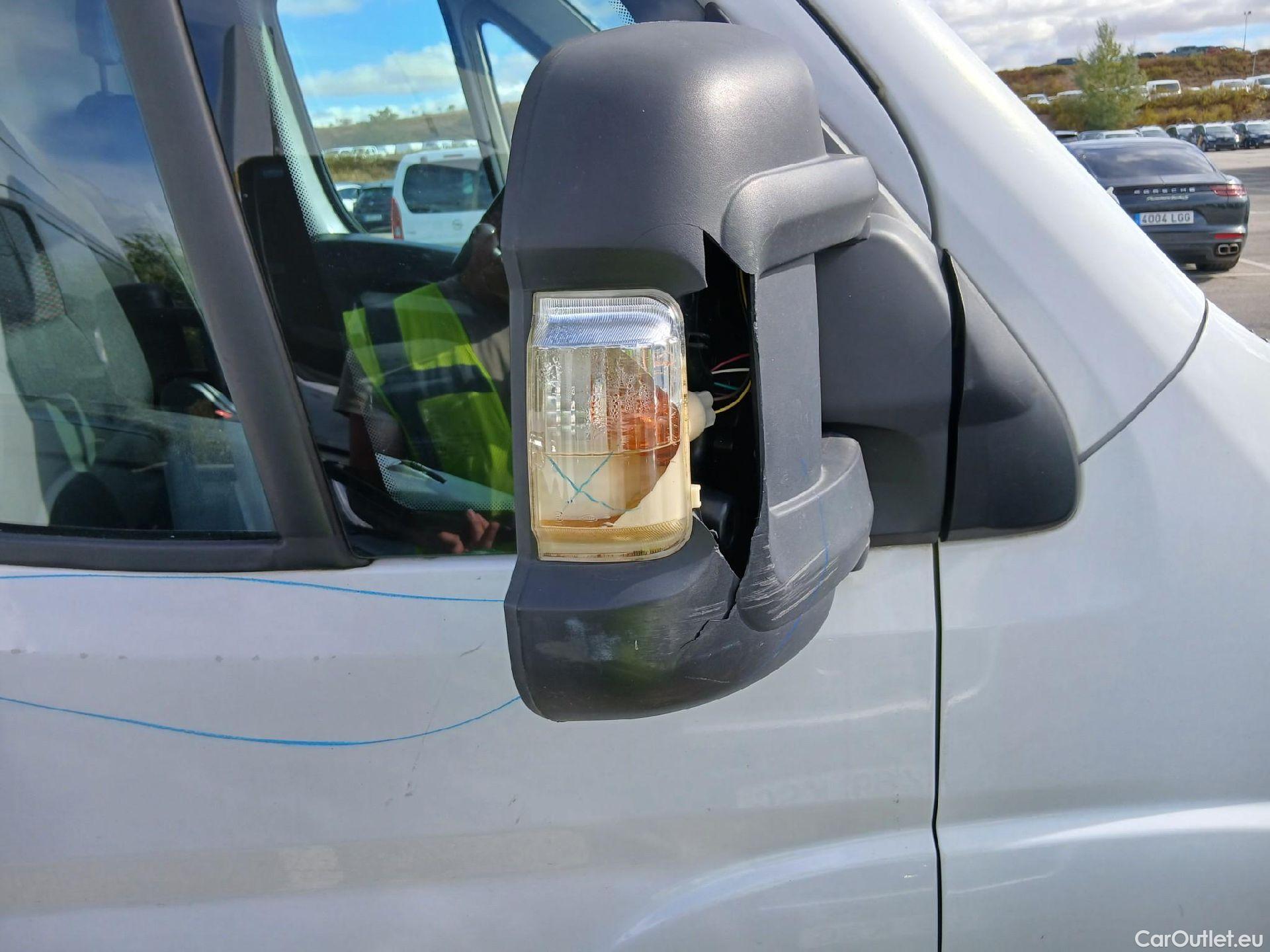  Peugeot  Boxer  Furgón Techo Elevado 333 L2H2 Pro BlueHDi 120 Stop&Start HDi #78