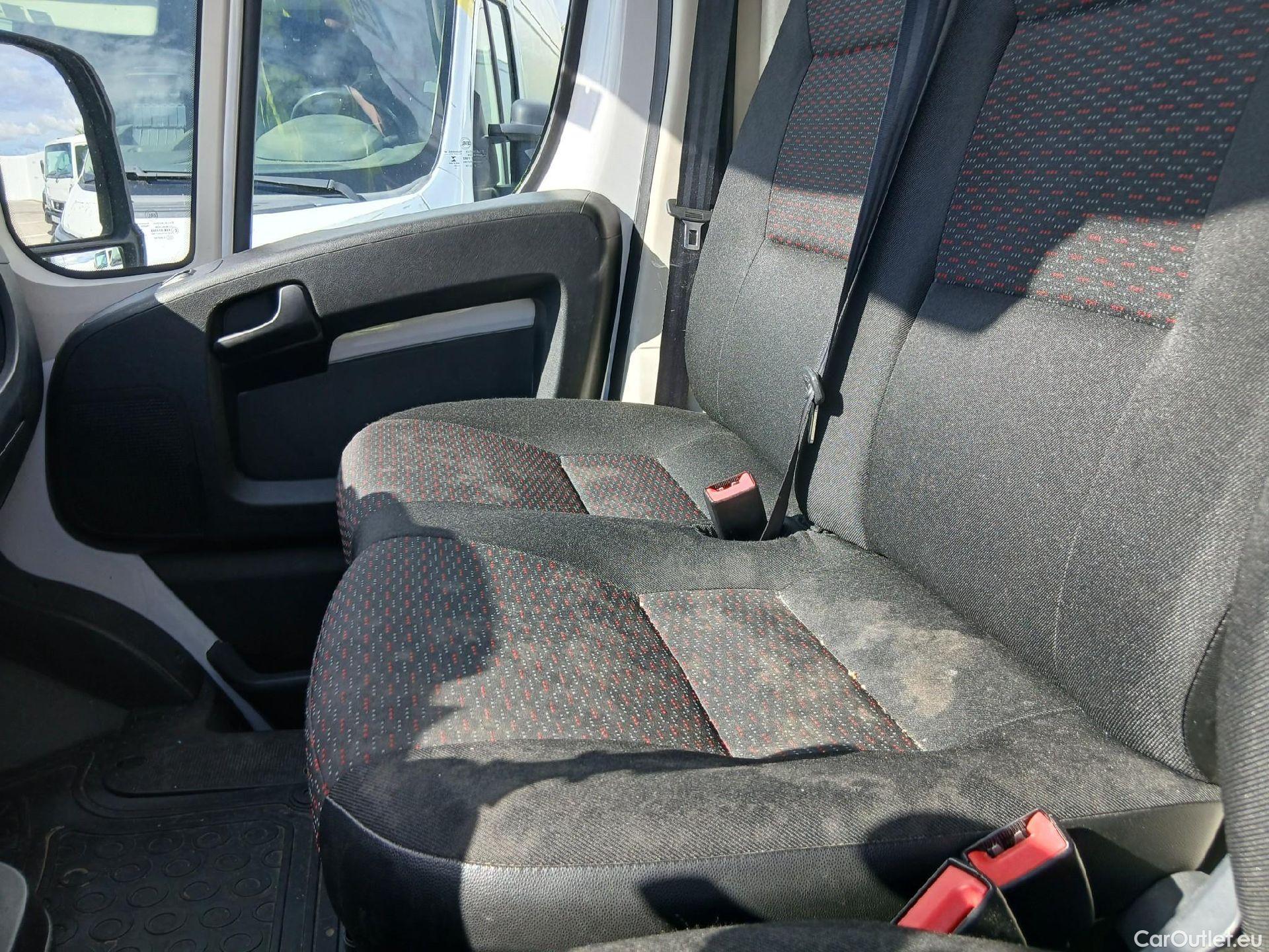  Peugeot  Boxer  Furgón Techo Elevado 333 L2H2 Pro BlueHDi 120 Stop&Start HDi #4