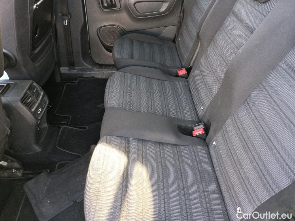  Opel  Combo OPEL  Life / 2018 / 5P / monovolumen 1.5 TD 96kW (130CV) S/S Selective XL #22
