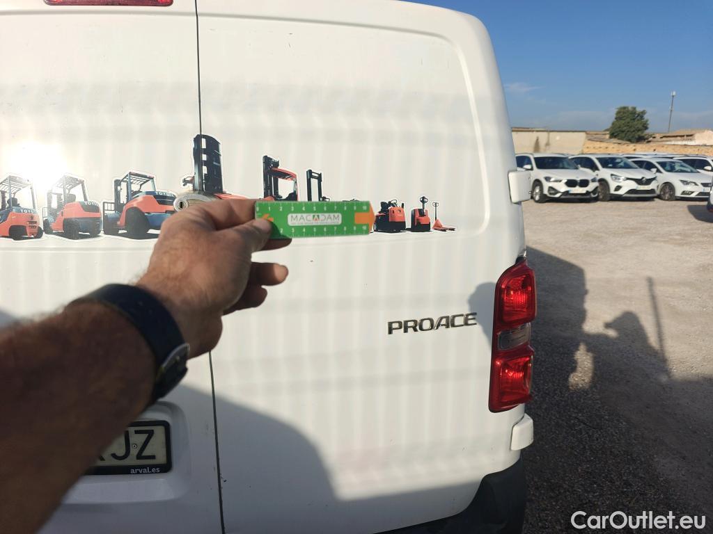  Toyota  Proace TOYOTA  / 2016 / 4P / furgón FU. MEDIO (L1) 2.0D 90kW COMFORT CARGA + #26