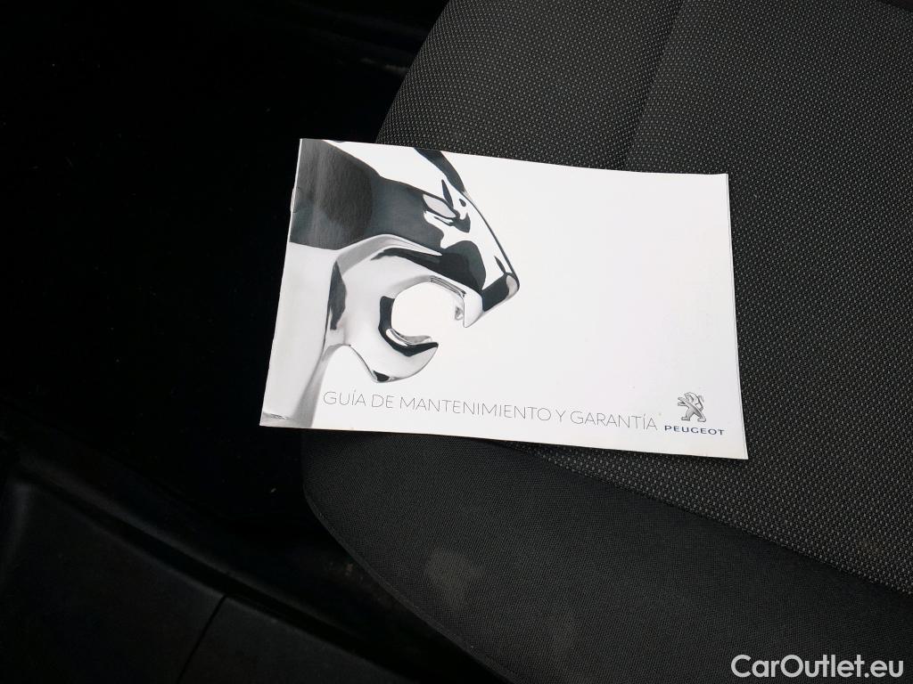  Peugeot  Partner PEUGEOT  / 2018 / 4P / furgón derivado de turismo Premium Standard 600kg BlueHDi 73kW #32