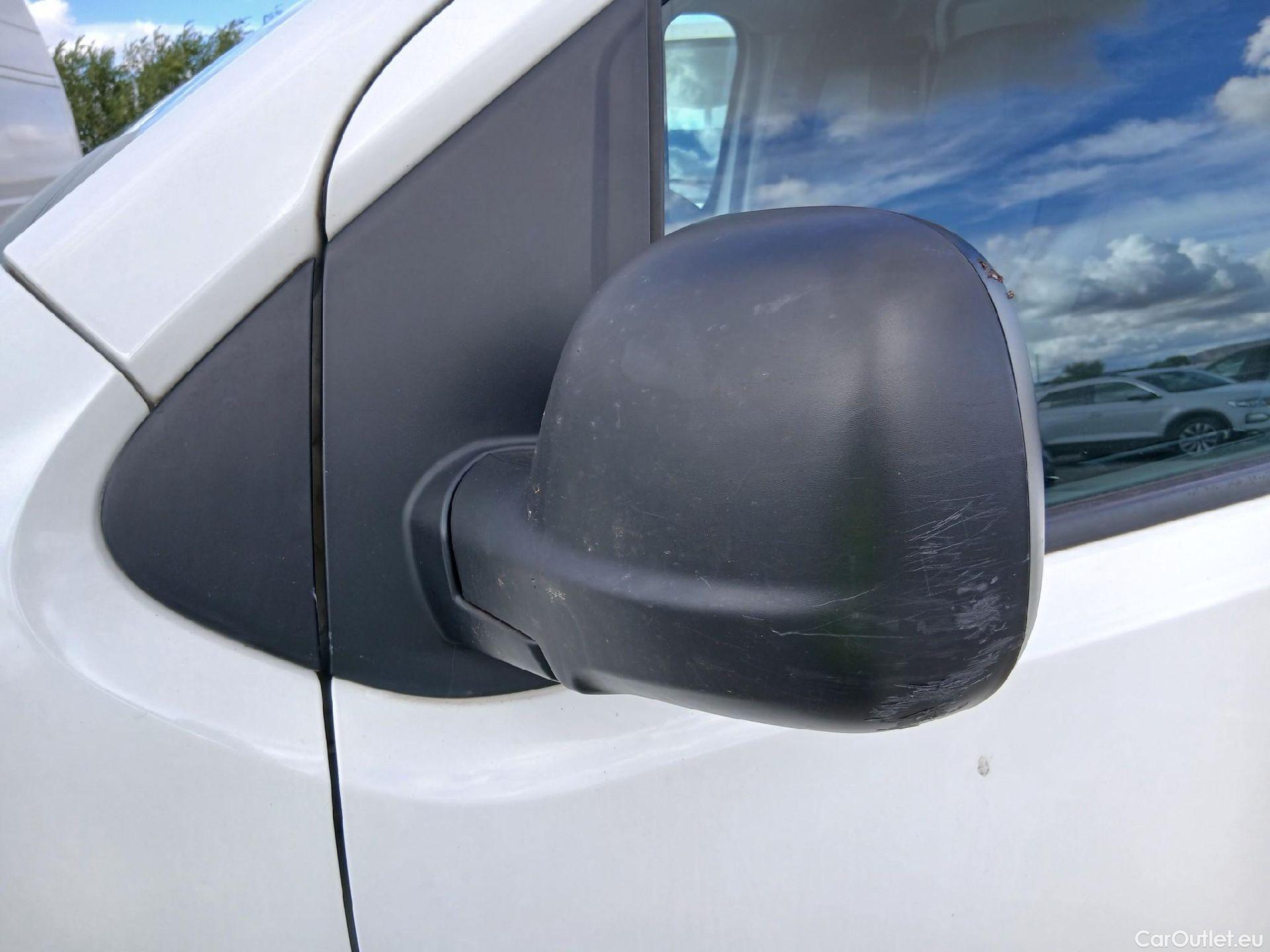  Opel  Vivaro OPEL  / 2019 / 4P / furgón 1.5 Diésel 74kW (100CV) M Std Express (CX) #9