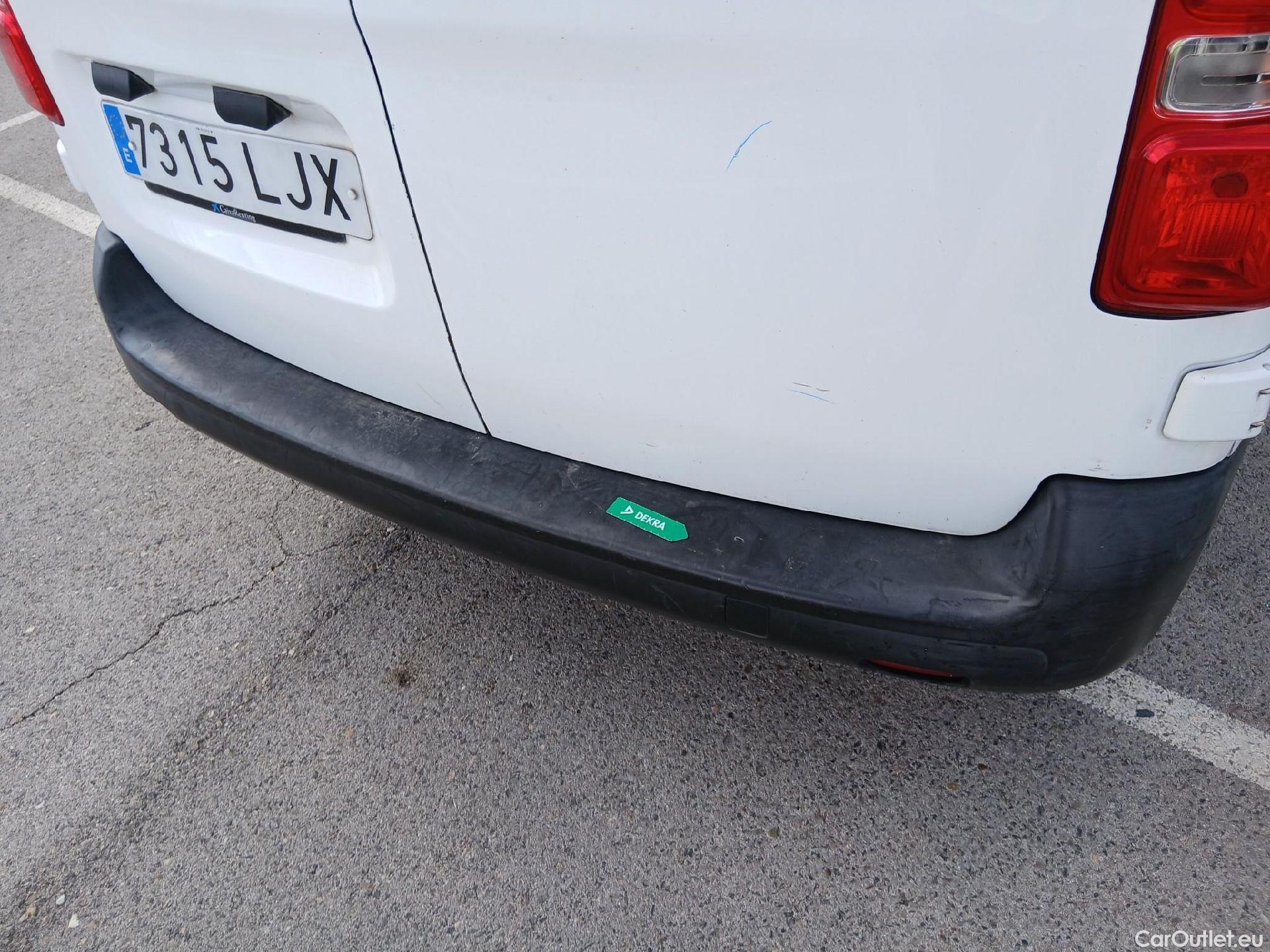  Opel  Vivaro OPEL  / 2019 / 4P / furgón 1.5 Diésel 74kW (100CV) M Std Express (CX) #23