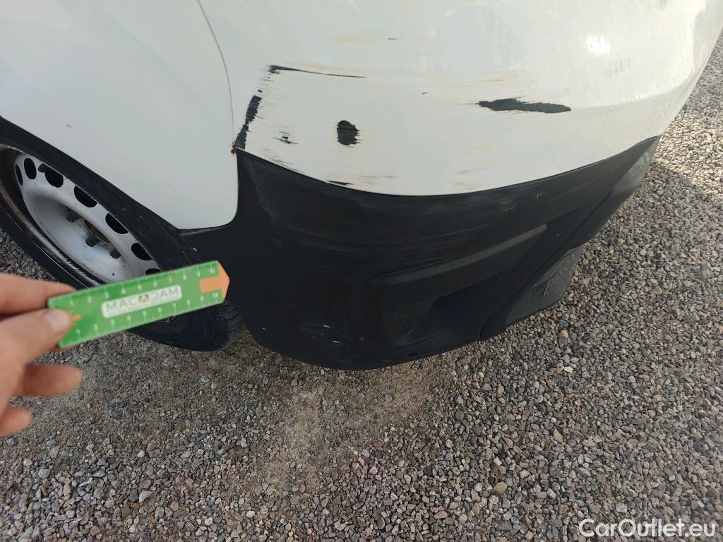  Toyota  Proace TOYOTA  / 2016 / 4P / furgón FU. MEDIO (L1) 2.0D 90kW COMFORT CARGA + #49