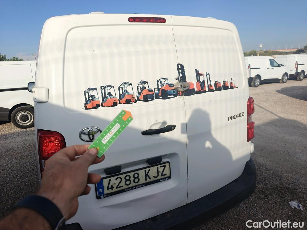  Toyota  Proace TOYOTA  / 2016 / 4P / furgón FU. MEDIO (L1) 2.0D 90kW COMFORT CARGA + #39