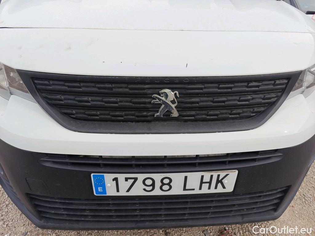  Peugeot  Partner PEUGEOT  / 2018 / 3P / furgón derivado de turismo Pro Standard 600kg BlueHDi 73kW #91