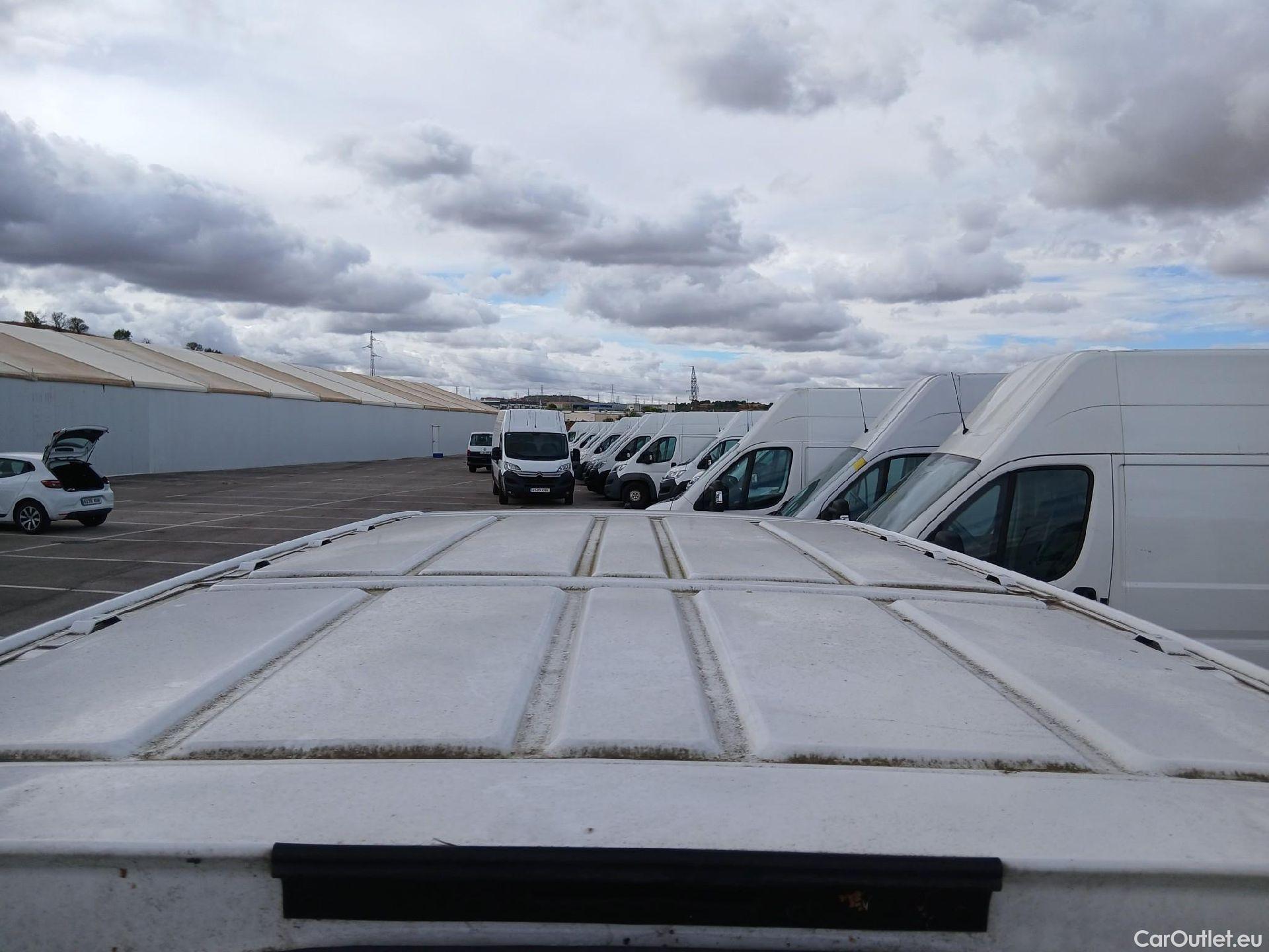  Opel  Vivaro OPEL  / 2019 / 4P / furgón 1.5 Diésel 74kW (100CV) M Std Express (CX) #25