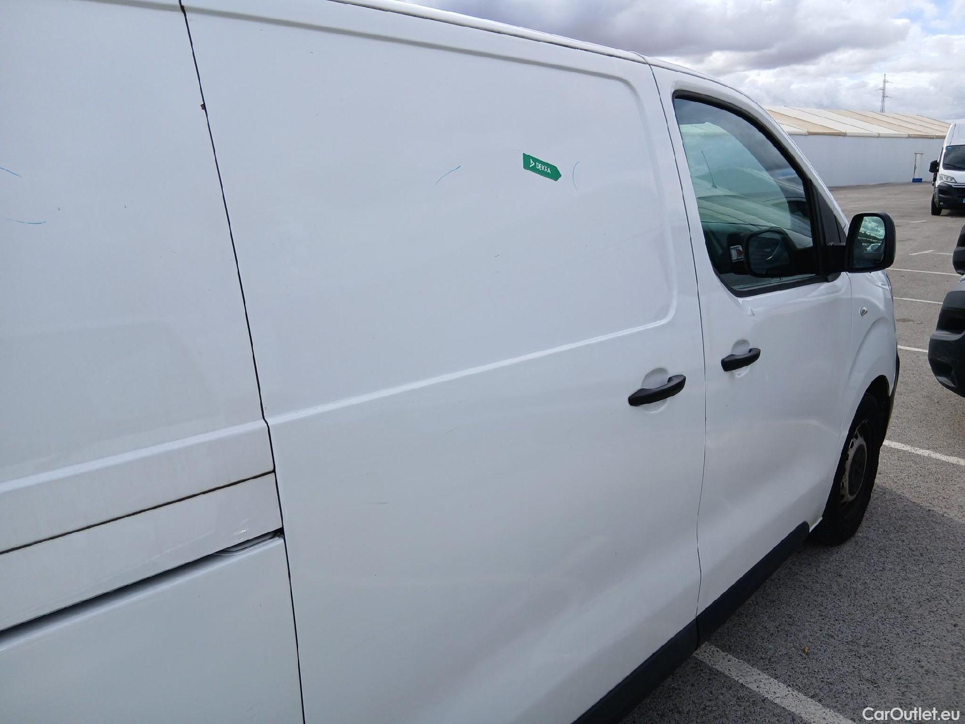  Opel  Vivaro OPEL  / 2019 / 4P / furgón 1.5 Diésel 74kW (100CV) M Std Express (CX) #35