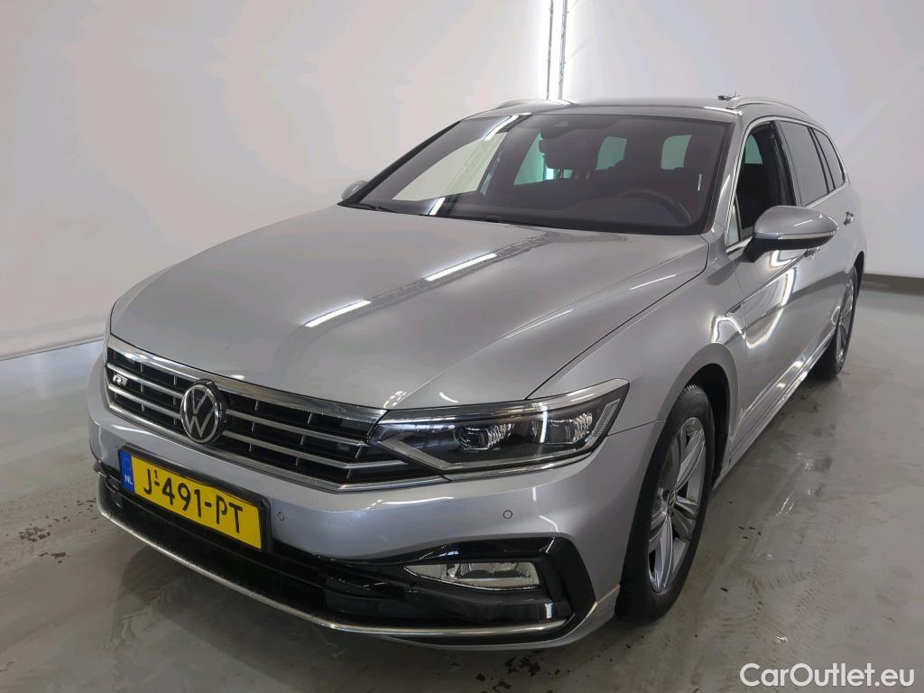 Volkswagen  Passat Volkswagen  Variant 1.5 TSI 7-DSG Elegance Business R 5d #1