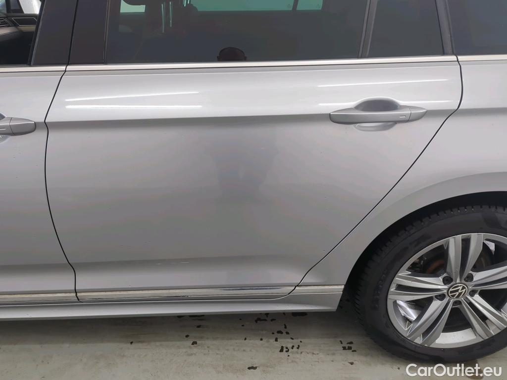 Volkswagen  Passat Volkswagen  Variant 1.5 TSI 7-DSG Elegance Business R 5d #14