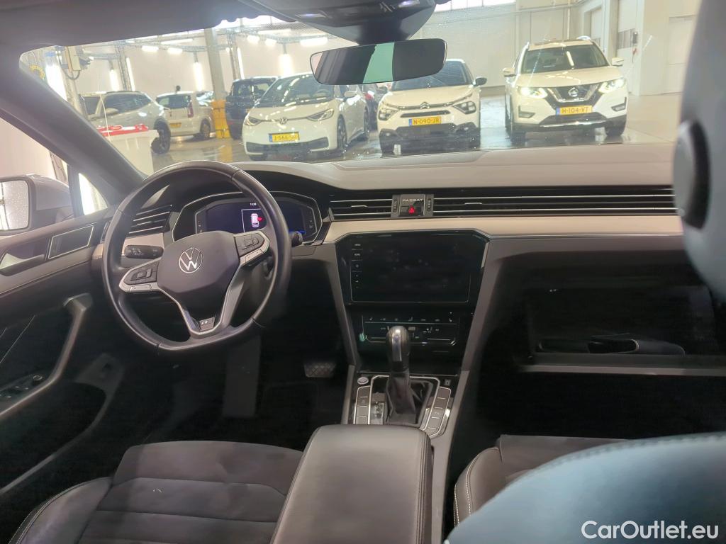 Volkswagen  Passat Volkswagen  Variant 1.5 TSI 7-DSG Elegance Business R 5d #21