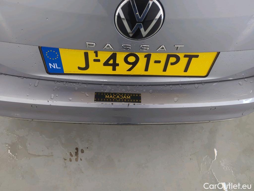 Volkswagen  Passat Volkswagen  Variant 1.5 TSI 7-DSG Elegance Business R 5d #42