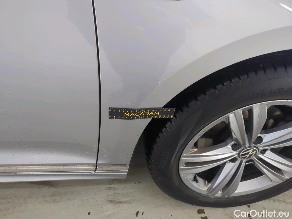 Volkswagen  Passat Volkswagen  Variant 1.5 TSI 7-DSG Elegance Business R 5d #41