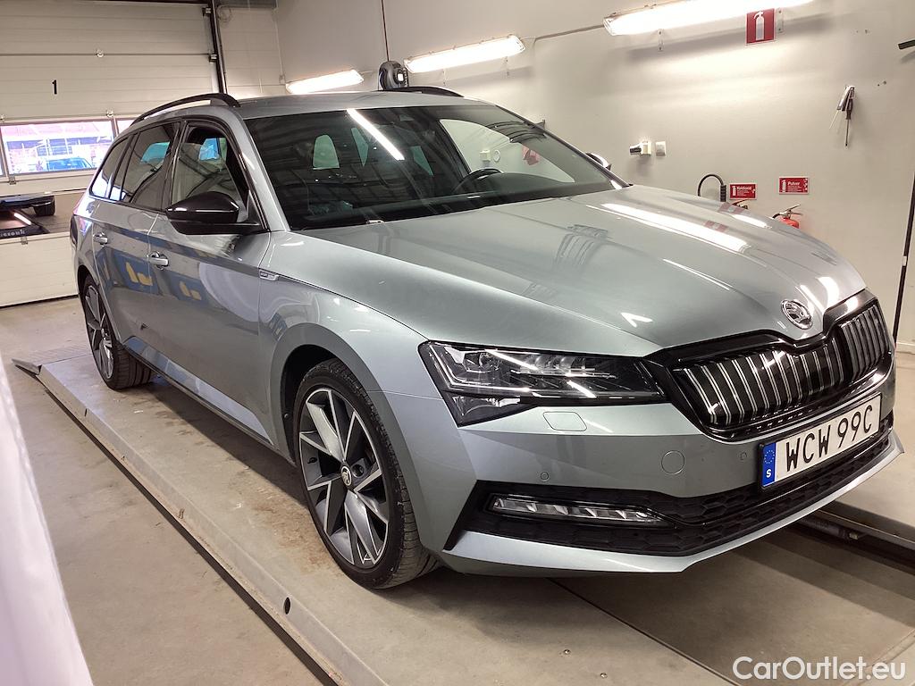 Skoda  Superb iV Plug-In Sportline Drag Värmare #2