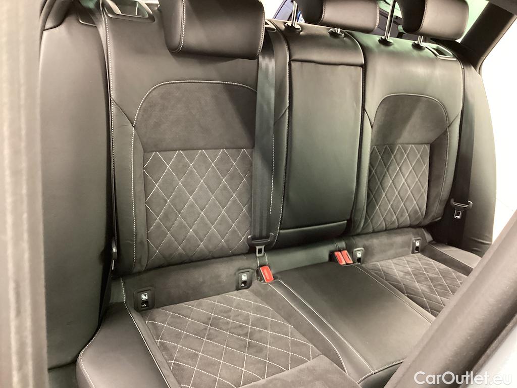 Skoda  Superb iV Plug-In Sportline Drag Värmare #8