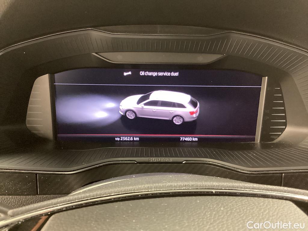Skoda  Superb iV Plug-In Sportline Drag Värmare #17